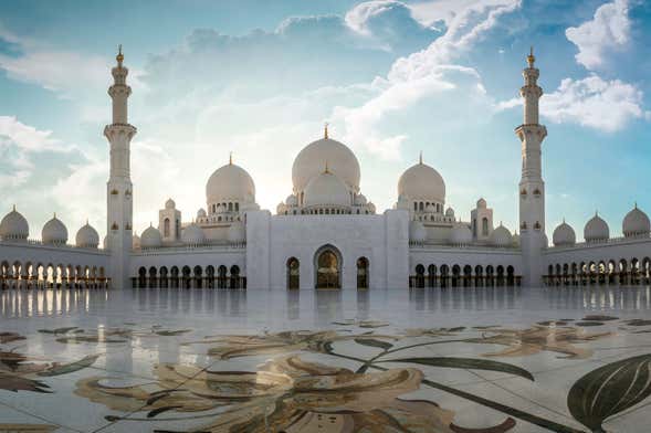 Tour privado por Abu Dhabi em português