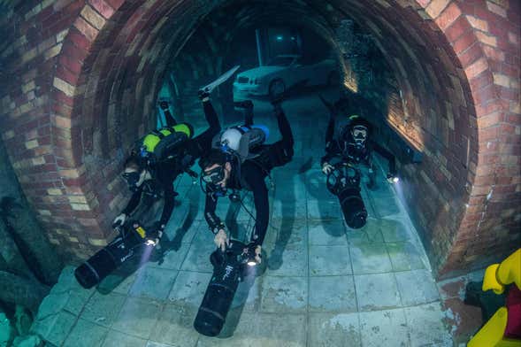 Mergulho em Deep Dive Dubai