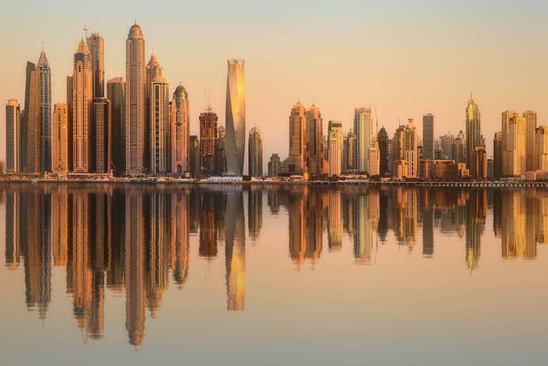 Entardecer sobre Dubai Marina