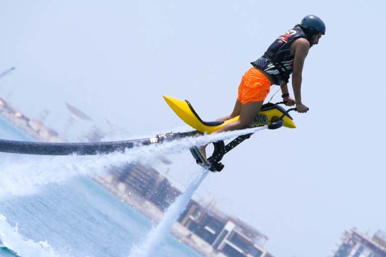 Jetovator em JRB Beach