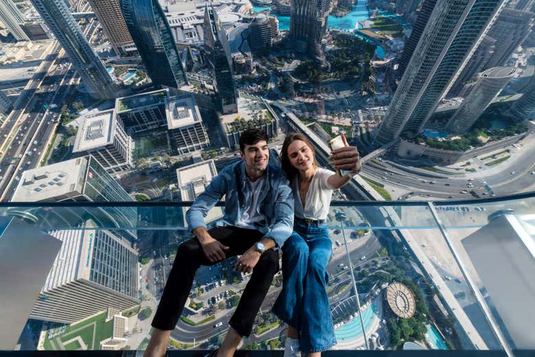 Foto em casal no Sky Views Observatory