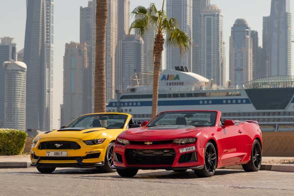 Tour privado de Ford Mustang ou Chevrolet Camaro por Dubai